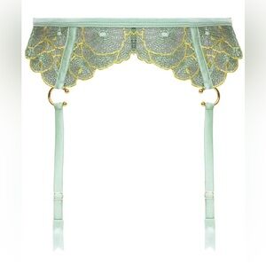 Studio Pia Vida Suspender & Garter